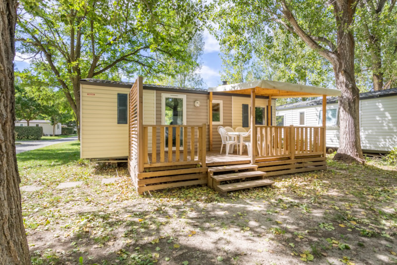 Classic 3 bedroom mobile home