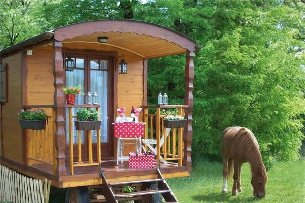Huuraccommodatie(s) - Pipowagen - Camping Ctoutvert TEST - Ne pas réserver