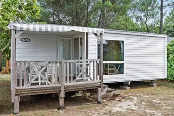 Mietunterkunft - Mobilheim Classic - 31 M²- 2 Zimmer - Einfache Terrasse - Homair - Camping Le Parc des Allais 