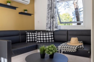 Homeflower Premium 29m² (2 bedrooms) + television + Dishwasher + sheltered terrace + Pedestrian zone — 4