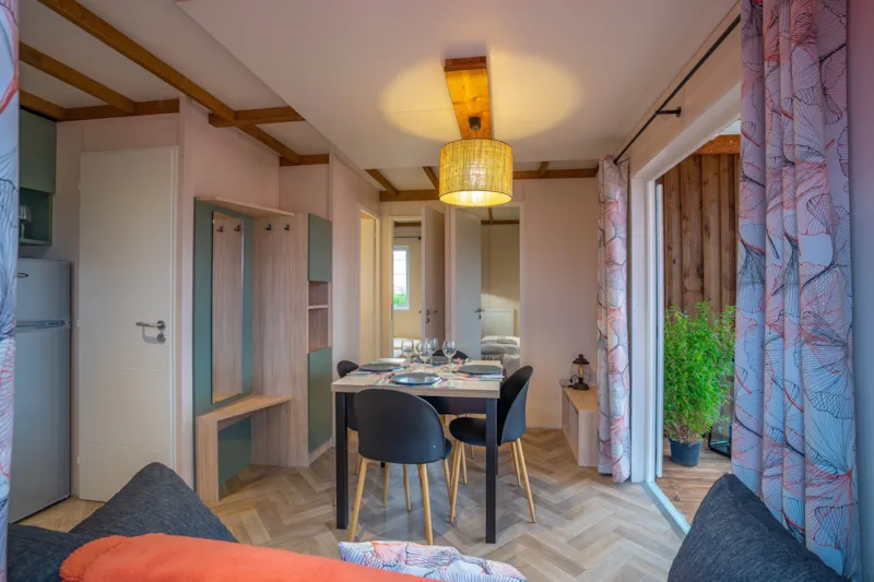 Chalet Cannelle 26.5M² 2 Chambres + Tv + Lv + Terr. Couverte+ Draps + Quartier Piéton + Clim
