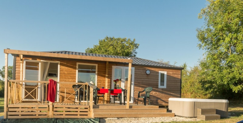 Mobile home 2 chambres - 1 salle de bain - Spa privatif- Vendredi