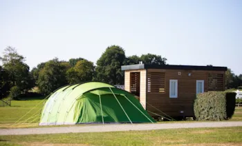 Stellplatz - Suite Premium Platz Vend - Castel Camping Château de Lez-Eaux