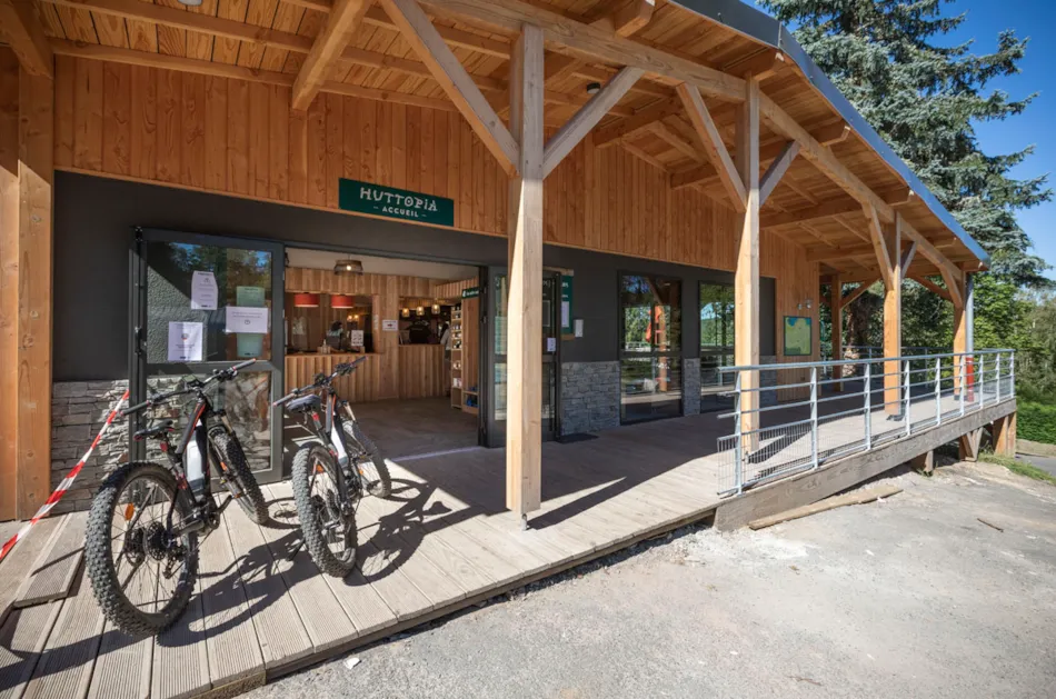 Huttopia Lac de la Siauve