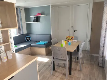 Mobile Home 2 Bedrooms V
