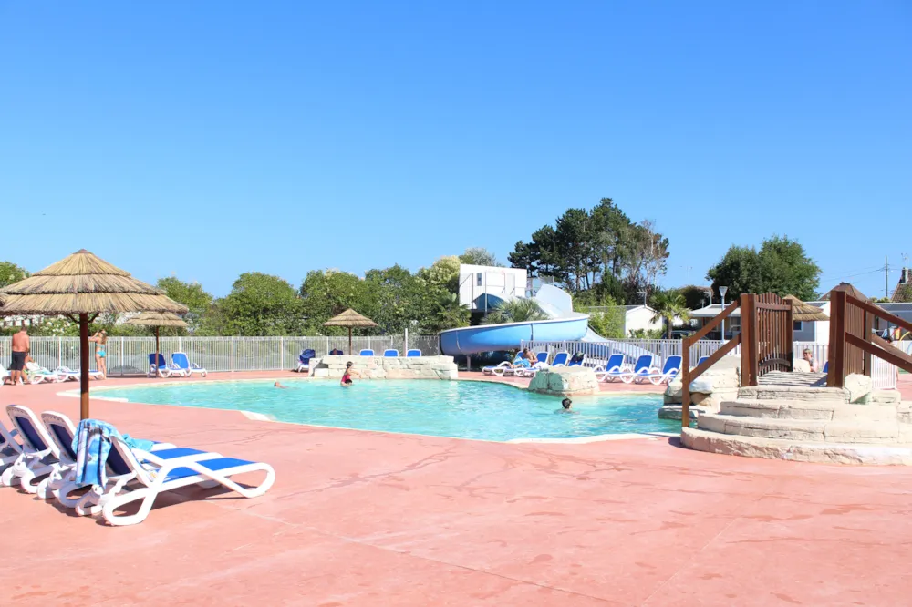 Camping Mirabel Les Prairies de la Mer - image n°1 - Camping2Be