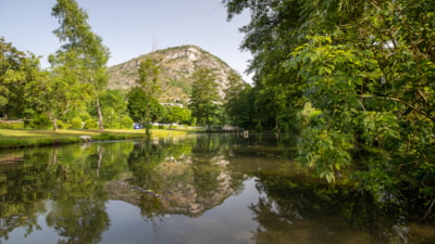 Camping des Grottes****