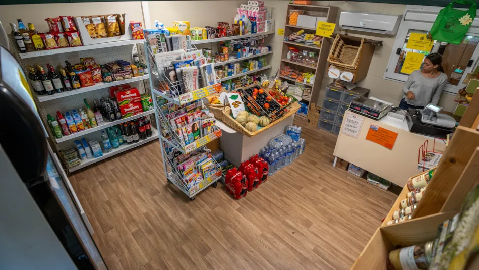 Camping des Grottes****