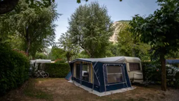 Kampeerplaats(en) - Standplaats Zonder Elektriciteit - Camping des Grottes****