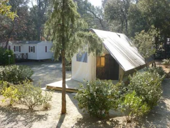 Huuraccommodatie(s) - Tent Junior 21 M² (Zonder Privé Sanitair) - 2 Kamers - Camping Le Relais de la Bresque