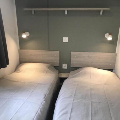Mobile-home 36m² - air-conditioning + TV + sheltered terrace — 2