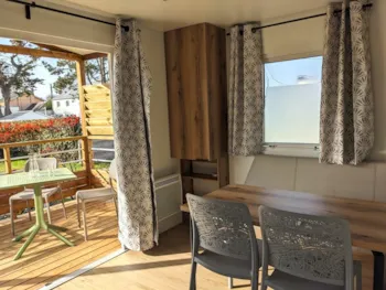 Mietunterkunft - Mobilheim - 1 Schlafzimmer 2 Pers. Überdachte Terrasse - Camping Les Mouettes