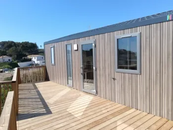 Mietunterkunft - Premium-Mobilheim Für 4 Personen Hanglage (15 M² Terrasse) - Camping Les Tamaris