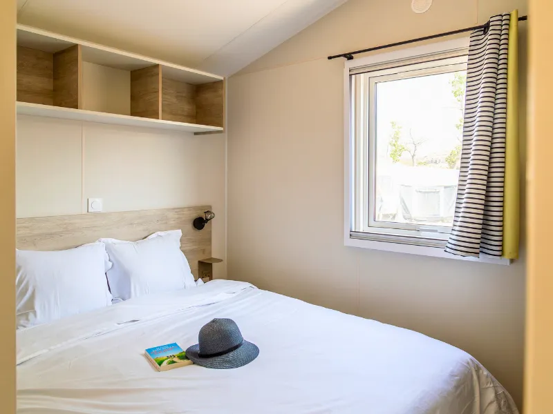 Mobil-Home Premium Large Colline 4 Places (Terrasse 33M2)