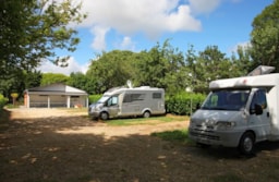 Kampeerplaats(en) - Special Offer For Special Camper-Vans Area/Kampeerplaats Camper - Camping de la Plage Bénodet