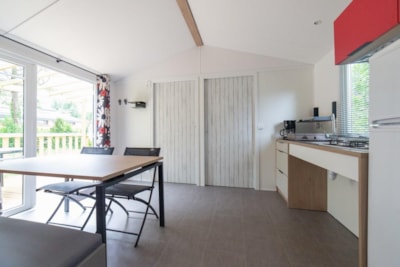 Mobile-home for the disabled - 31m2 - 4 people max - 2 bedrooms - covered terrace — 2