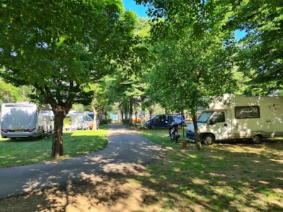 Azzurro Camping Village - Lake Bracciano