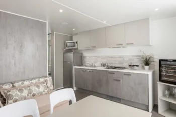 Mietunterkunft - Deluxe-Cottage - Azzurro Camping Village - Lake Bracciano