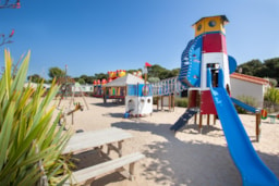 Camping Sandaya Le Littoral - image n°35 - Roulottes