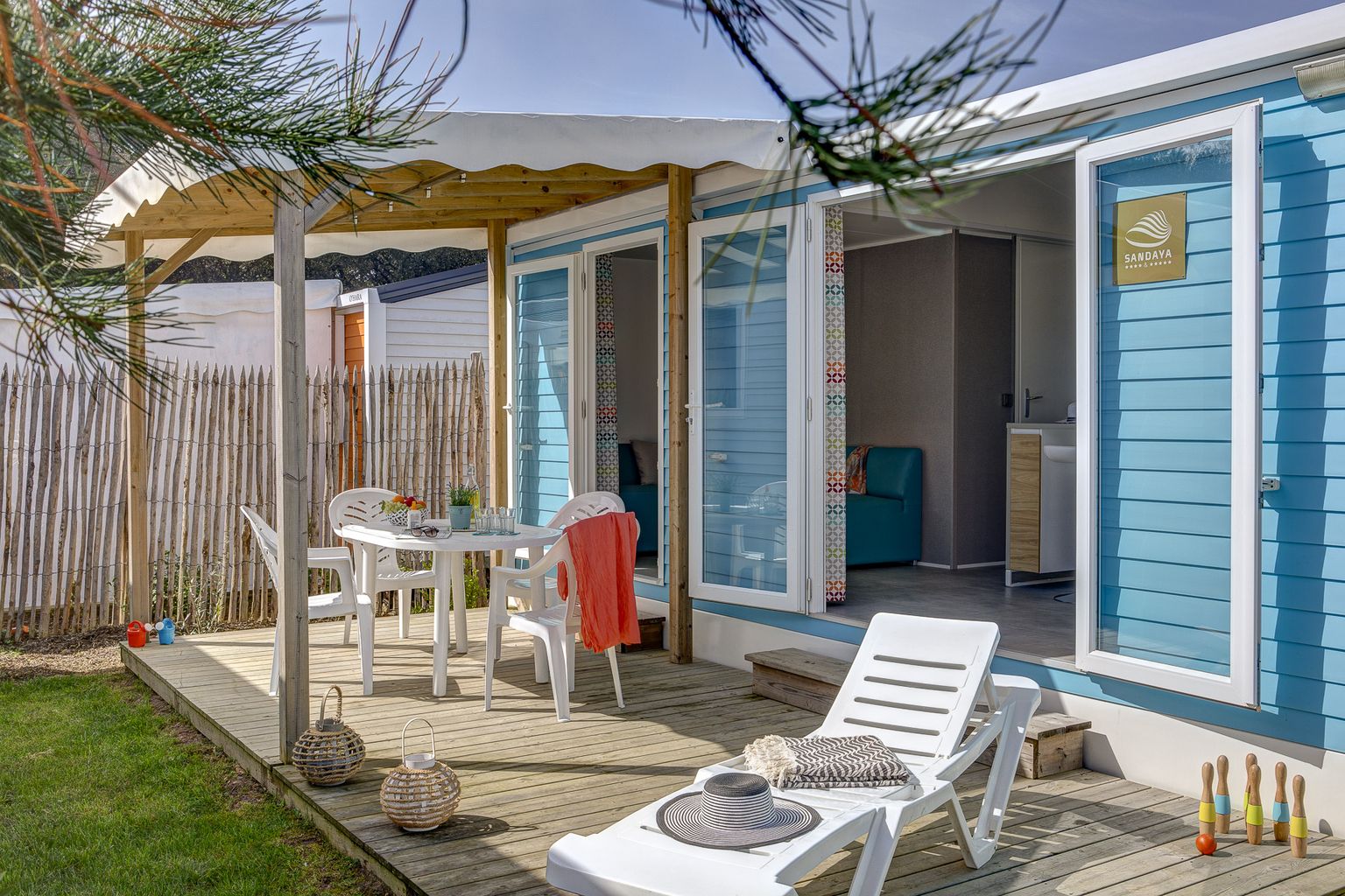 Accommodation - Cottage *** 2 Bedrooms Quartier Color - Camping Sandaya Le Littoral