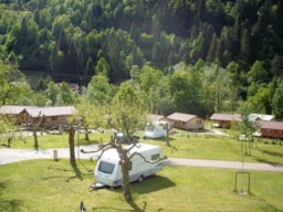 Emplacement - Forfait Randonneur À Pied Ou À Vélo / 1 Tente Sans Électricité - Flower Camping Le Martinet