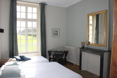 Twin Bedroom — 3