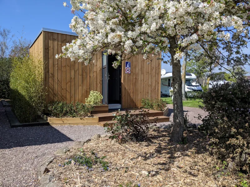 Emplacement Tente, Caravane, Camping-Car Ou Van + Élec