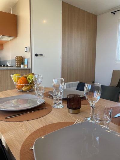Grand Confort 2 bedrooms - 30m2 + half-sheltered terrace  (arrival on Sunday in July/August) — 2
