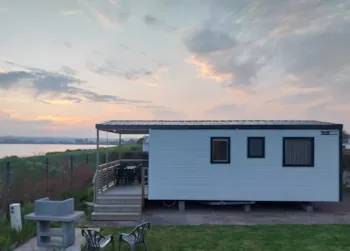 Mietunterkunft - Meerblick - 2 Schlafzimmer Überdachte Terrasse - 25M² - Ankunft Sonntag Juli/August - Camping La Gallouette