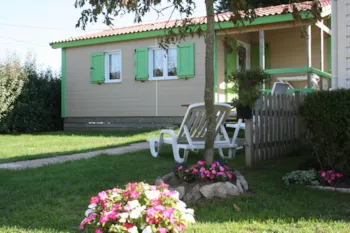 Mietunterkunft - Chalet Confort+  26,5 M² (2 Zimmer) + Überdachte Terrasse + Tv - Camping Paradis UTAH-BEACH