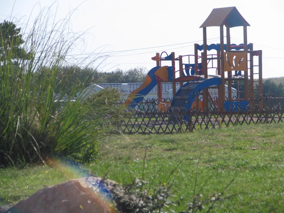 Camping Paradis UTAH-BEACH