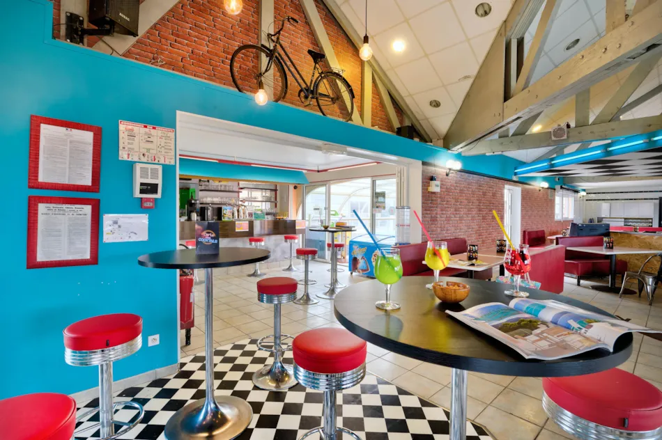 Camping Paradis UTAH-BEACH