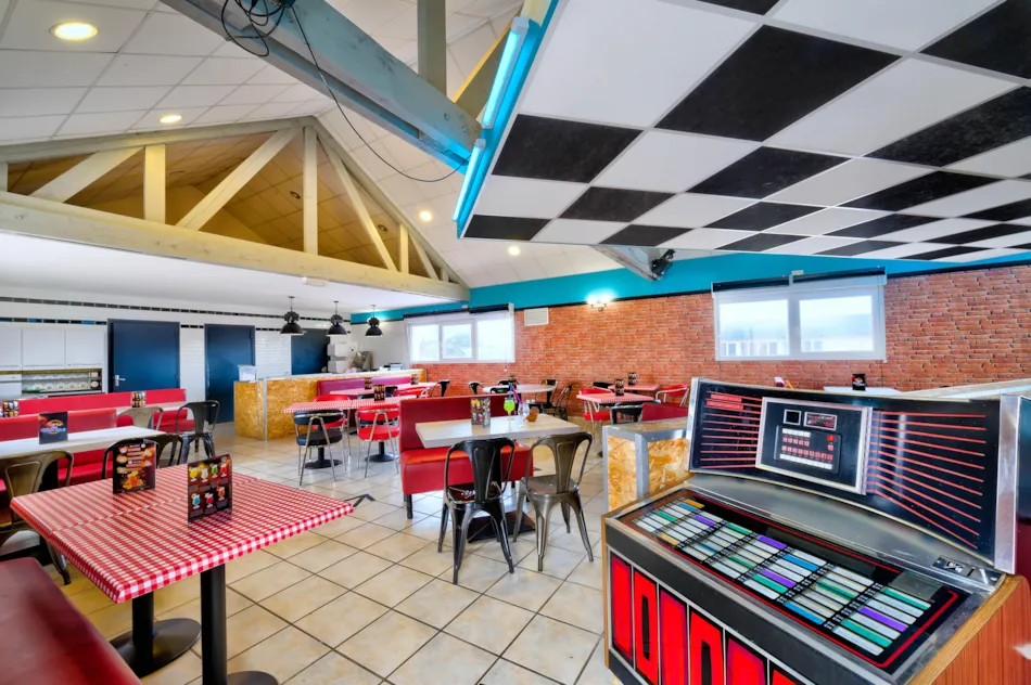 Camping Paradis UTAH-BEACH