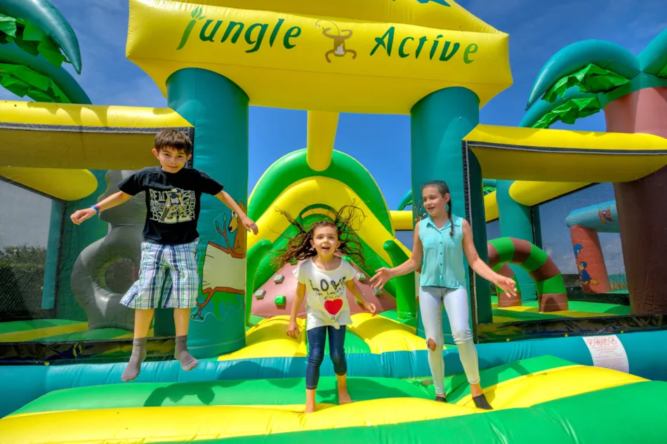 Camping Paradis UTAH-BEACH