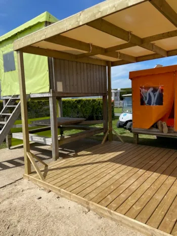 Mietunterkunft - Camp'étoile  Sanitäranlagen - Camping Paradis UTAH-BEACH