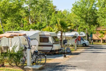 Stellplatz - Stellplatz Confort - Camping Sunêlia Les Sablons