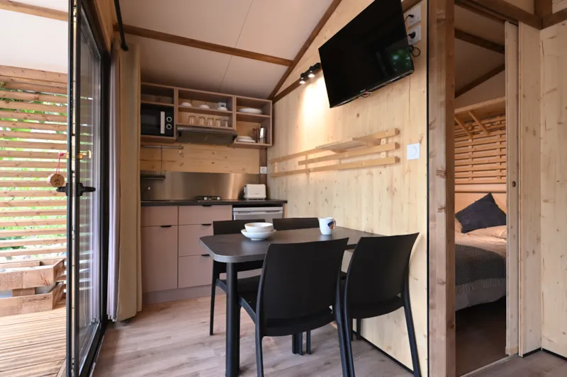 Bungalow Couple Wood