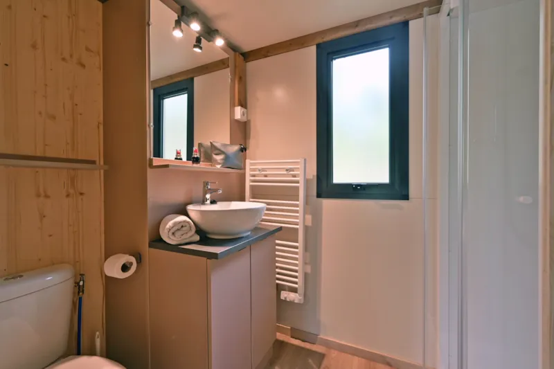 Bungalow Couple Wood