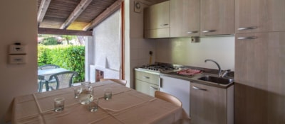 Bungalow B — 4