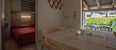 Bungalow B — 6