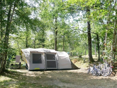 Camping Pitch incl. 10 amps electricity and car