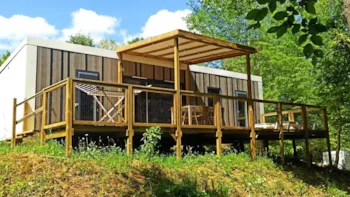 Mietunterkunft - Premium Plus 70, 3 Zimmer - Camping Les Charmes