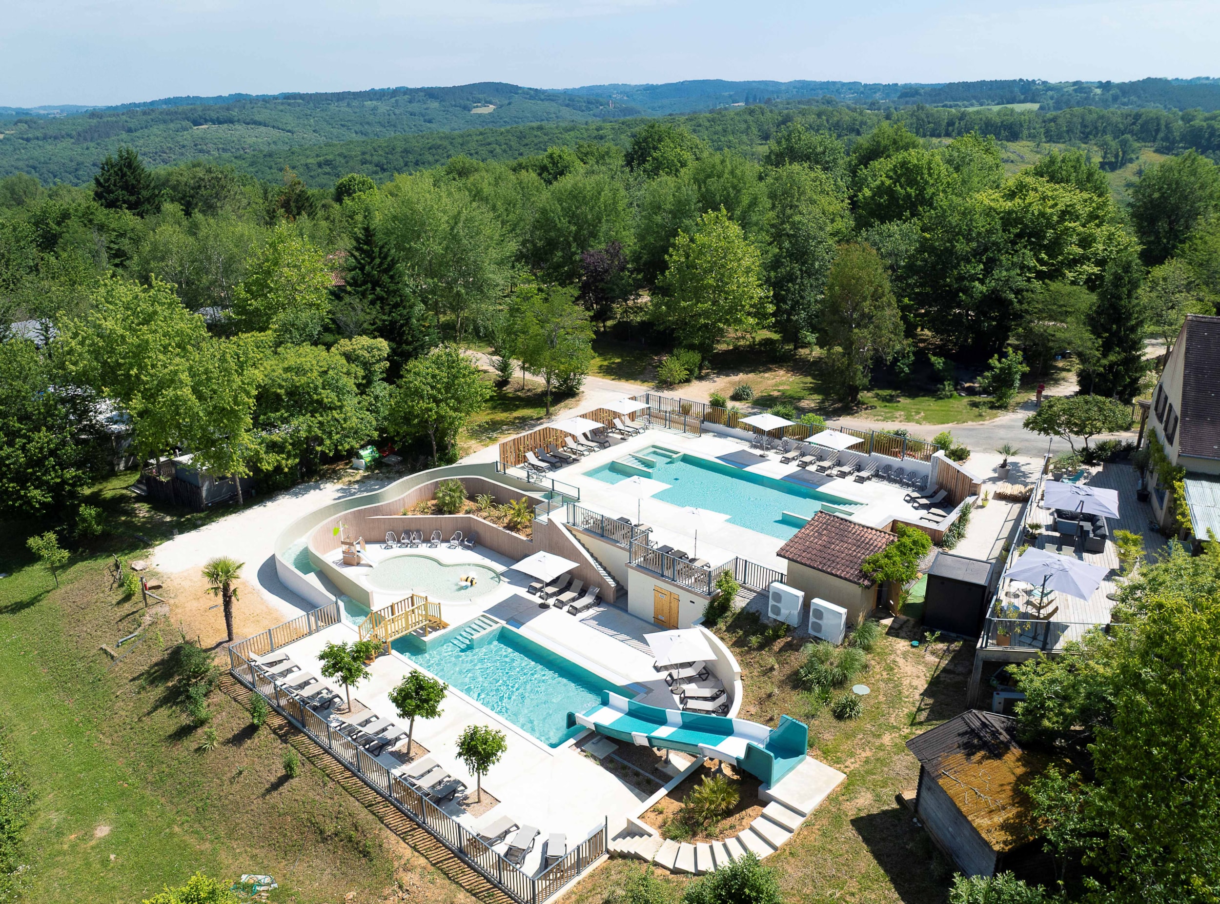 Camping Les Charmes — Photo 1