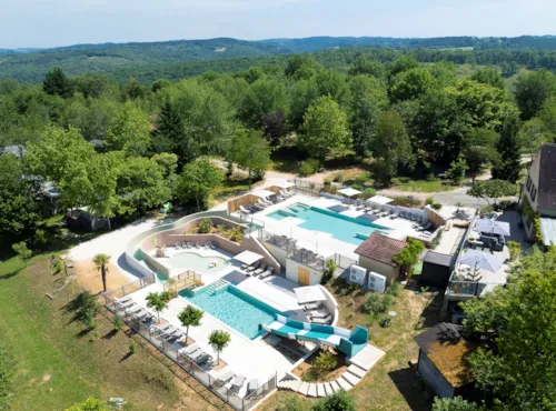 Camping Les Charmes - Nuova Aquitania Camping Les Charmes - Nuova Aquitania