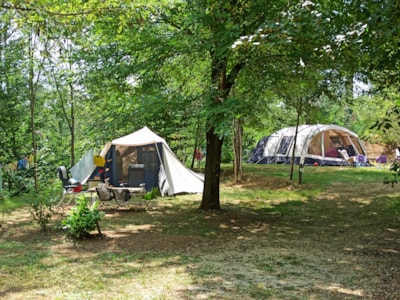 Pitch XL, >140m², incl. 10 amps electricity and car