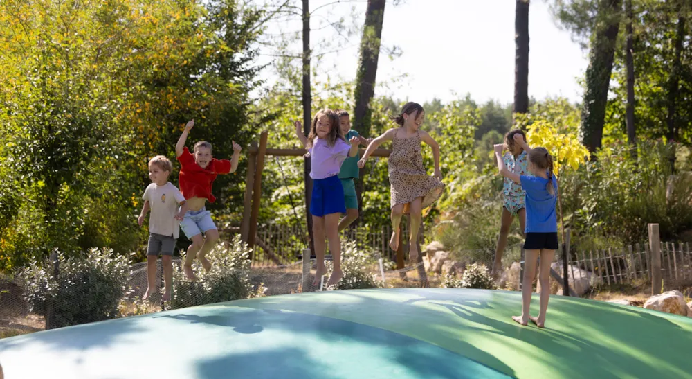 Camping Les Charmes