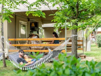 Accommodation - Family Lodge - Camping du Domaine D'Anglas