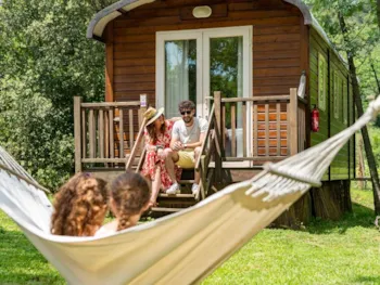 Accommodation - Gipsycar - Camping du Domaine D'Anglas
