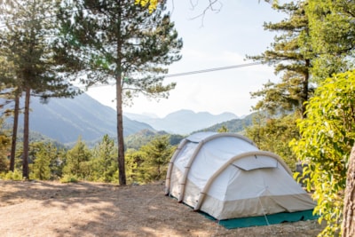 Campingpitch including 2 people, electricity and car — 4