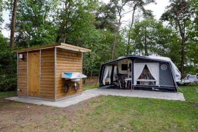 Campingpitch, including 2 people, electricity and car